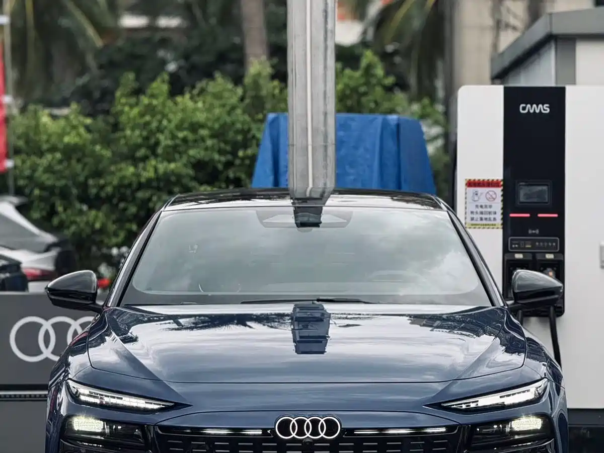 Audi A6L e-tron