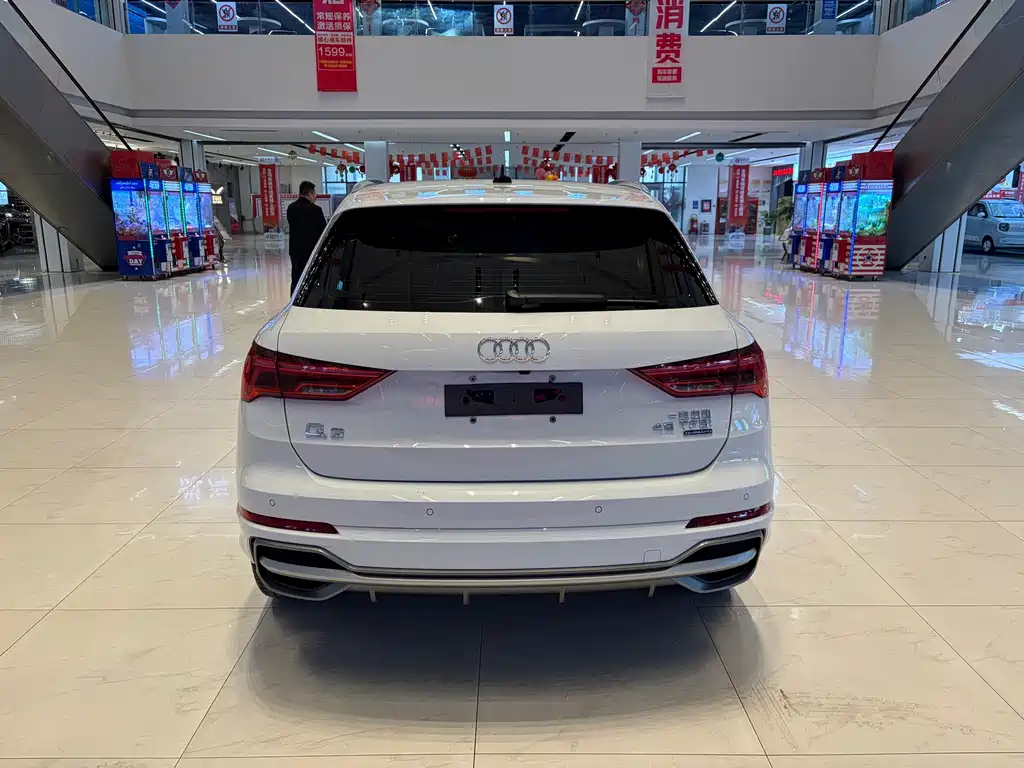 Audi Q3 2022 45 TFSI quattro Fashion