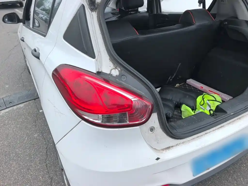 Baojun 310 2016 1.2L MT