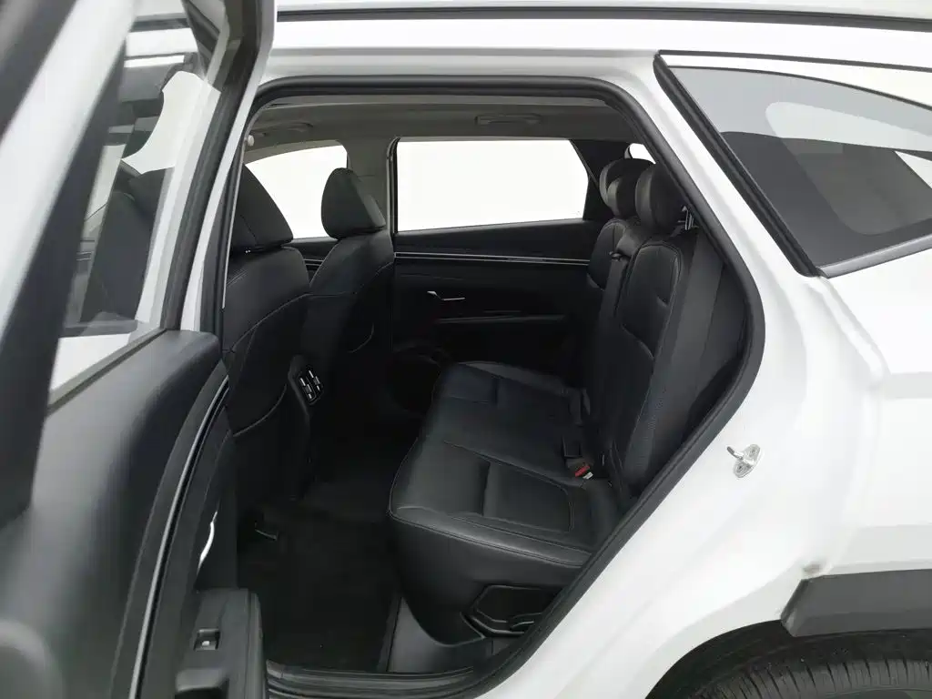 Hyundai Tucson — миниатюра 15
