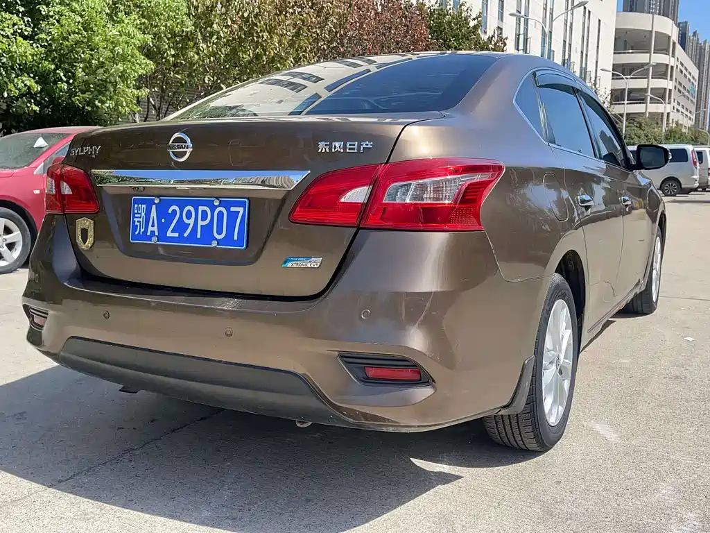 Nissan Sylphy — миниатюра 8