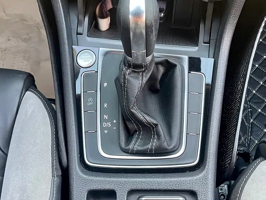 Volkswagen Golf — миниатюра 21
