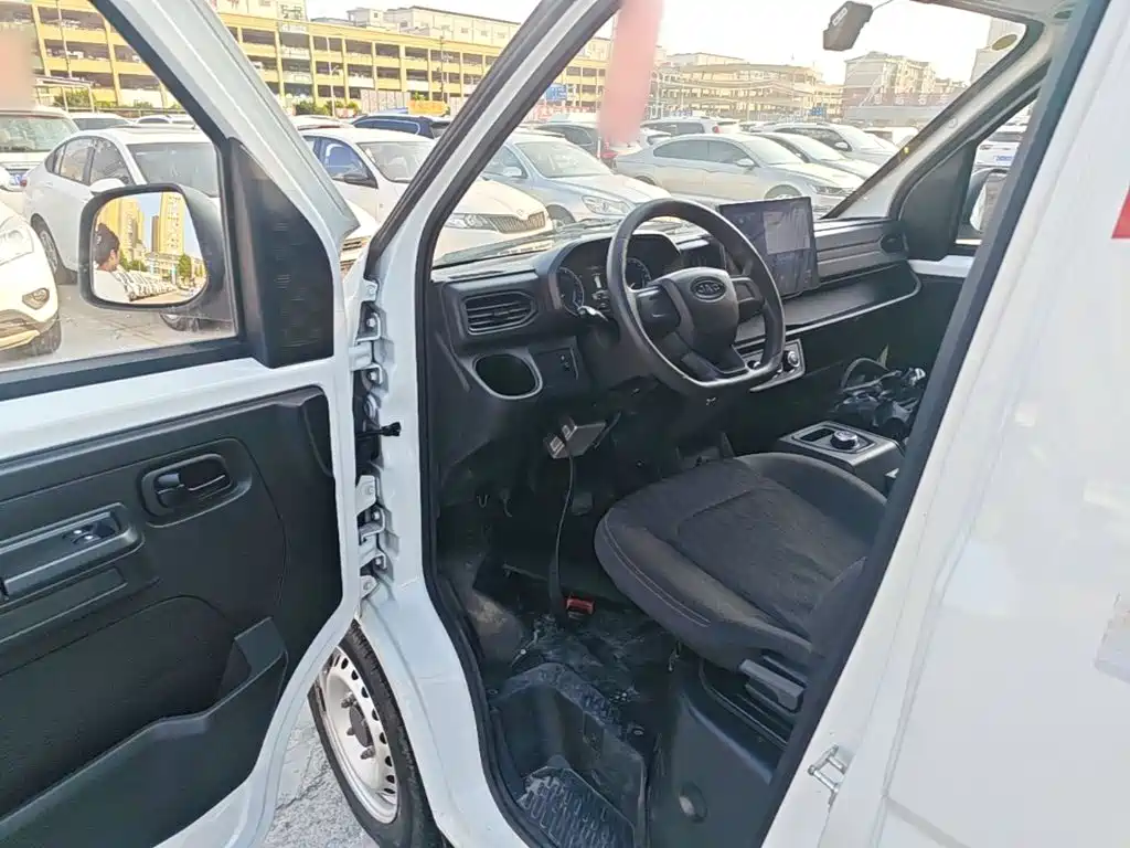 JAC Bluecat — миниатюра 16