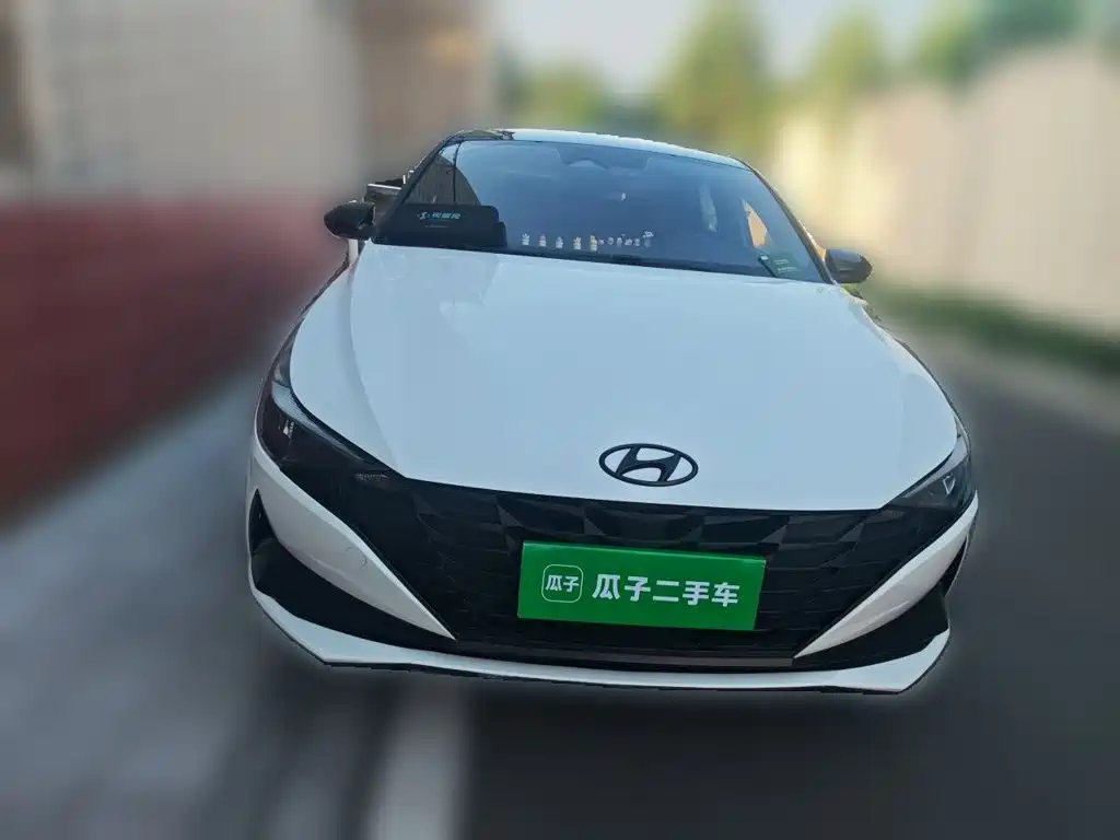 Hyundai Elantra — миниатюра 2