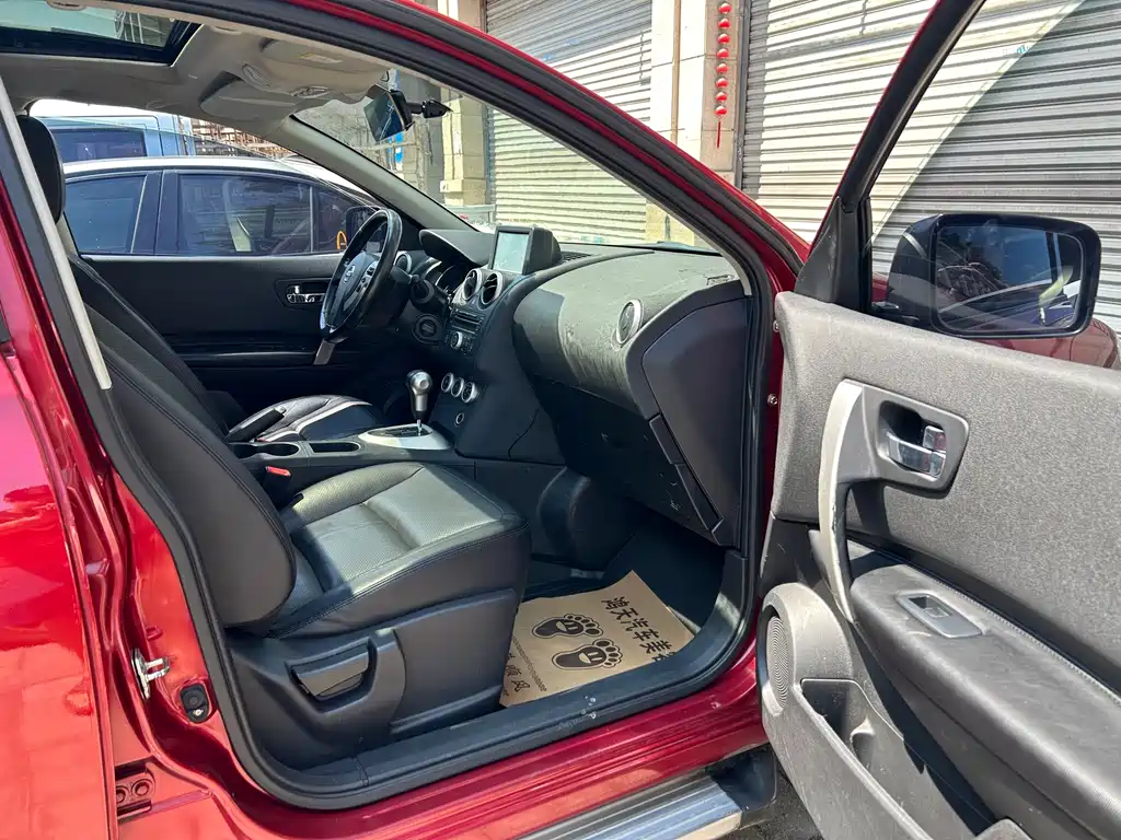 Nissan Qashqai — миниатюра 10