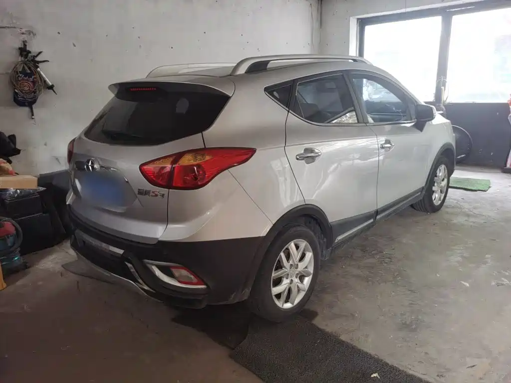 JAC S3 2014 1.5L MT Luxury