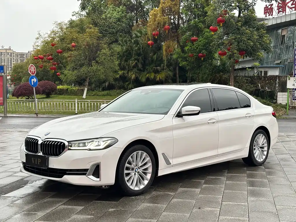 BMW 5 Series 2022