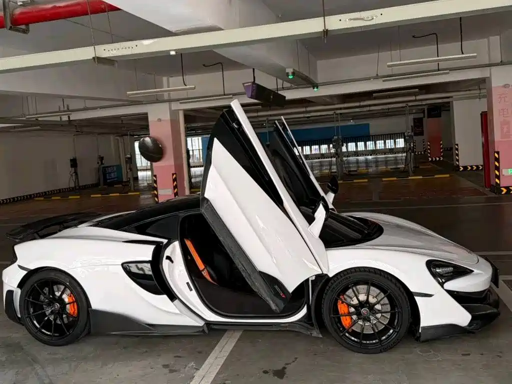 McLaren 540C 2015 3.8T Coupe