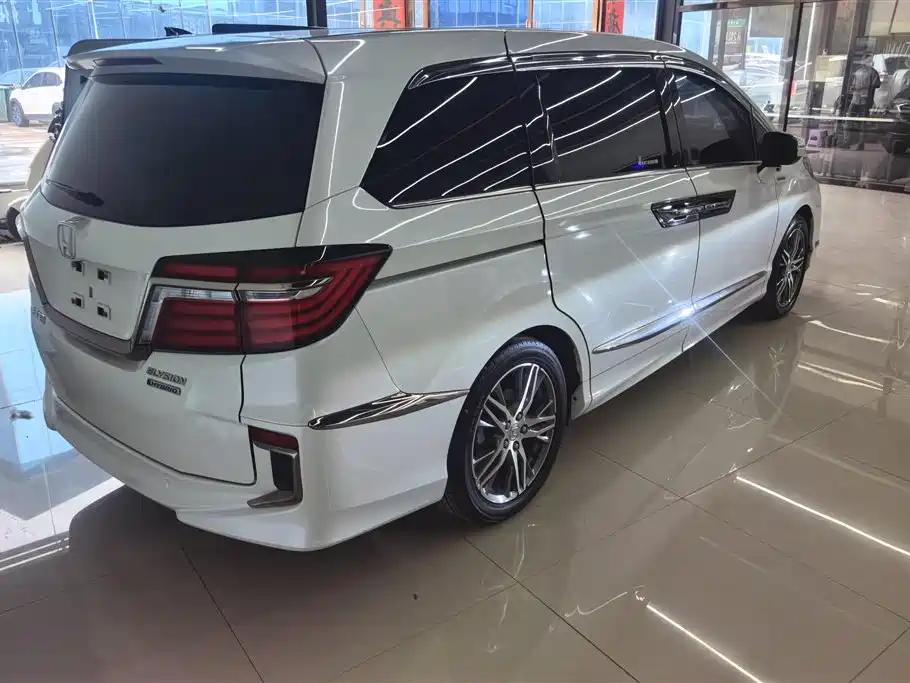 Honda Elysion 2019 2.0L Luxury