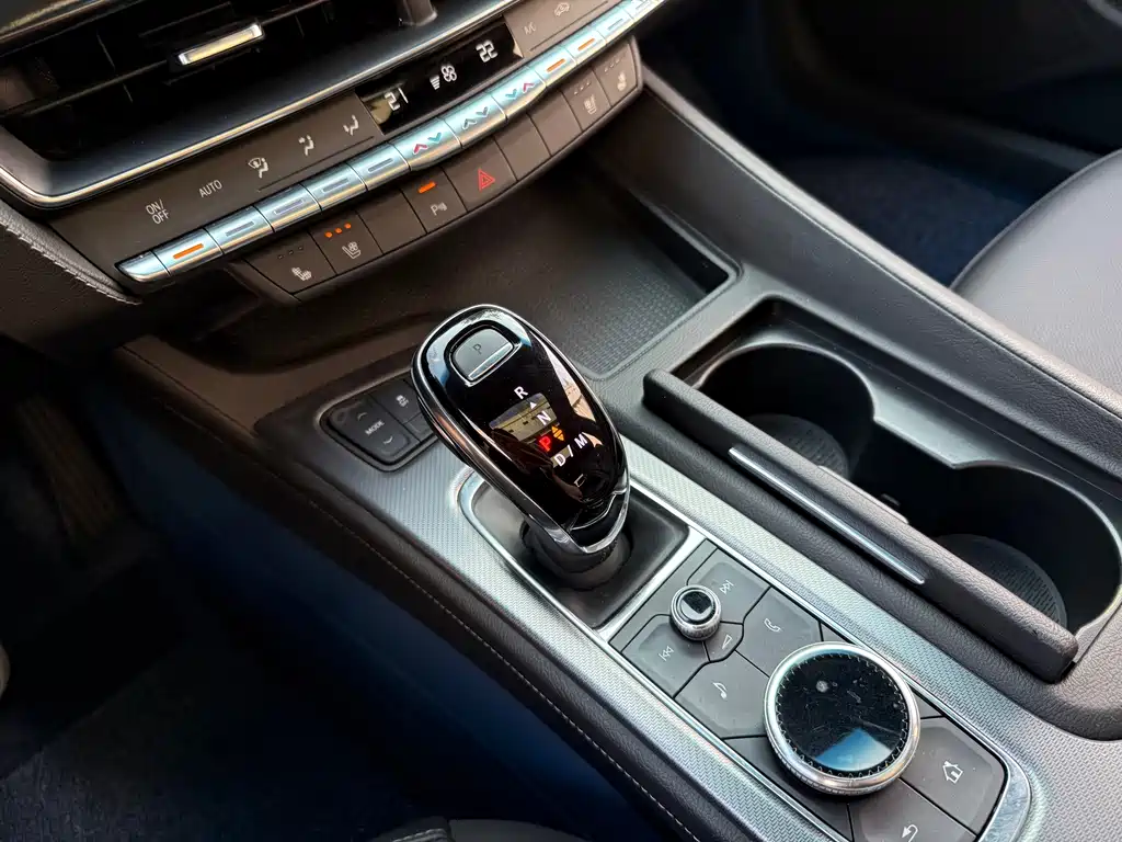 Cadillac CT5 — миниатюра 17