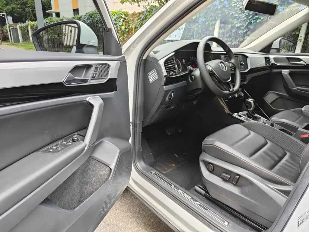 Volkswagen Tayron 2019 330TSI Luxury VI