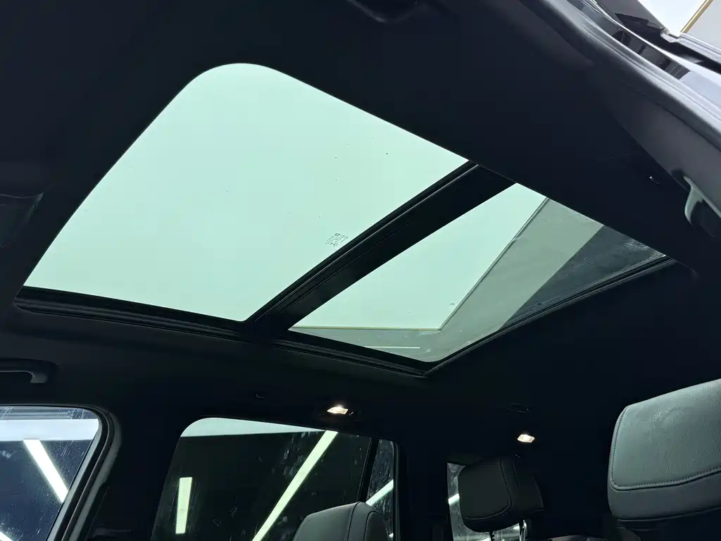 Cadillac XT6 — миниатюра 14