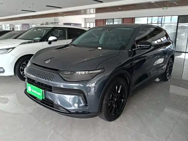 Leapmotor C11