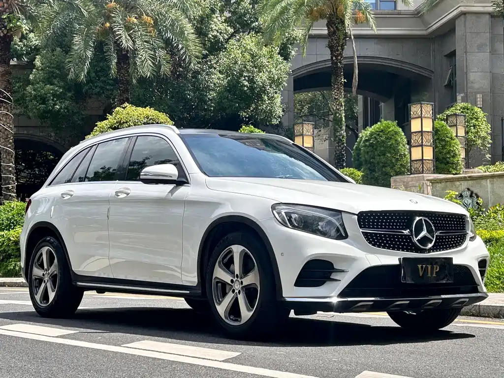 Купить Mercedes-Benz GLC