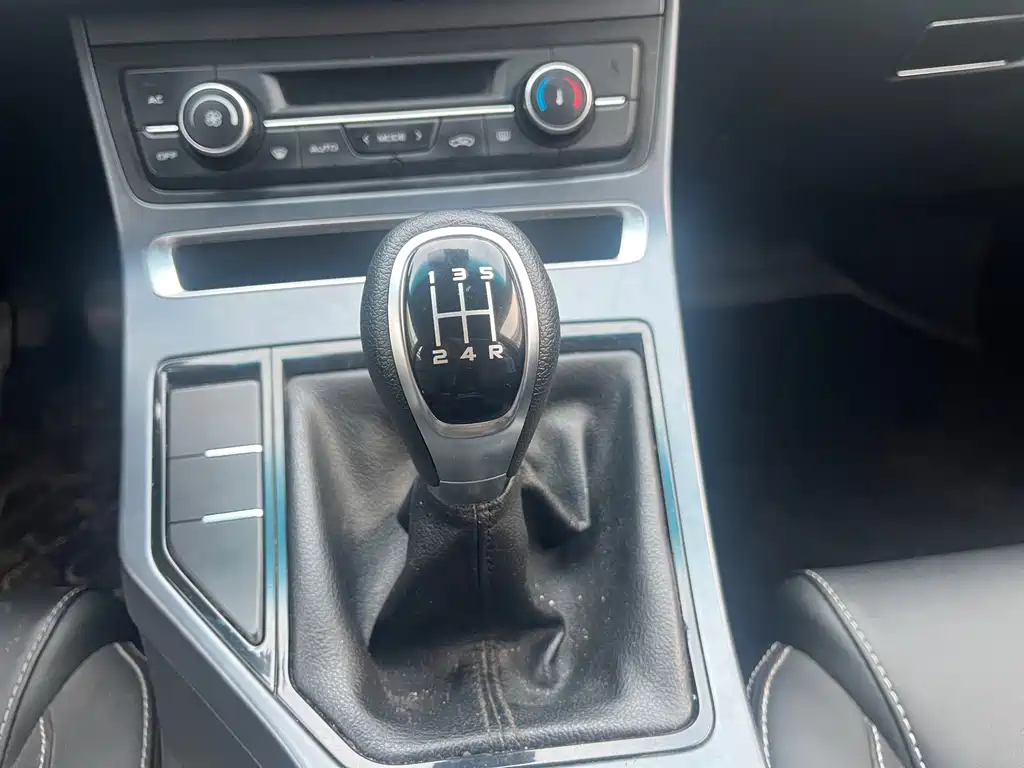 Geely Emgrand — миниатюра 14