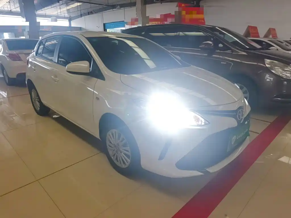 Toyota Vios FS — миниатюра 4