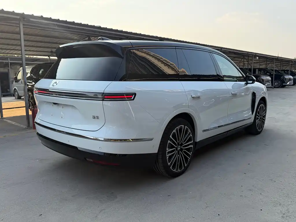 NIO ES8 — миниатюра 9