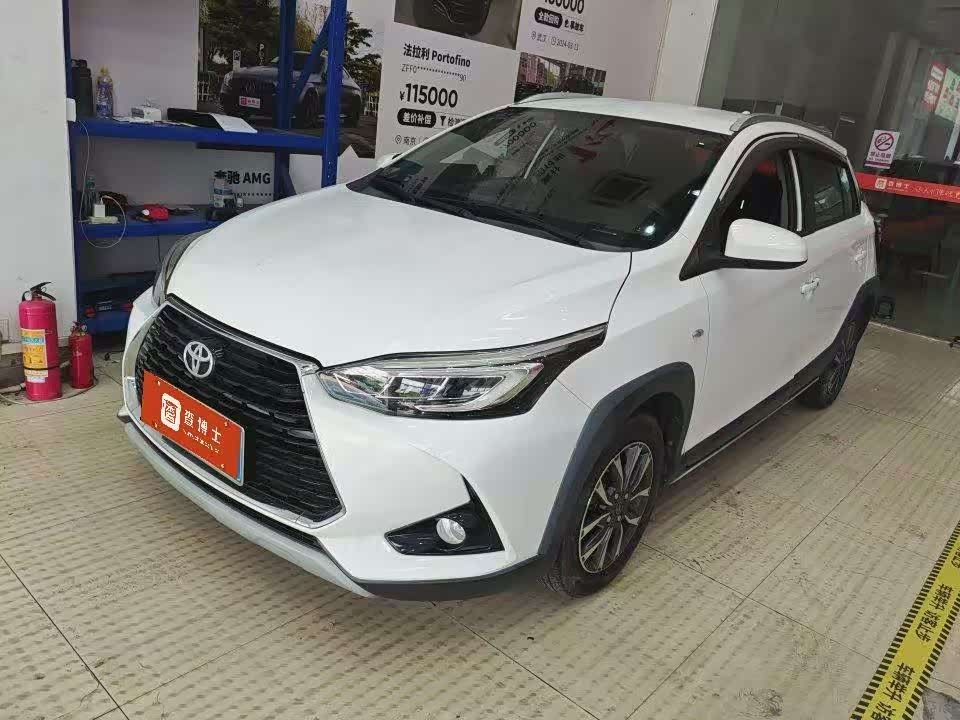 Toyota YARiS L Zhi Xuan 1.5 л 2022 г. Белый, пробег 38000 км