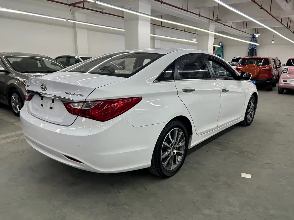Hyundai Sonata — миниатюра 3