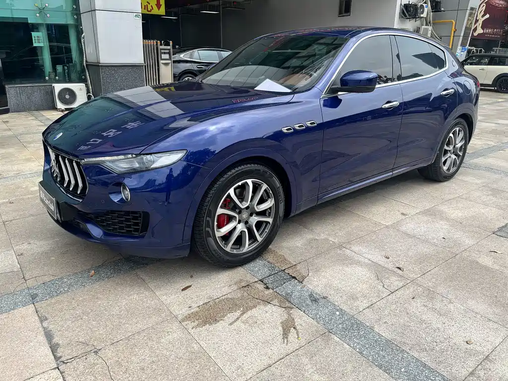 Купить Maserati Levante
