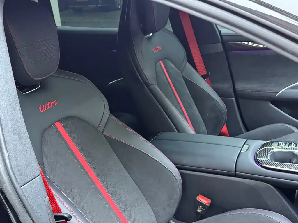 XIAOMI CAR XIAOMI SU7 ULTRA