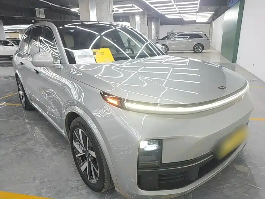Li Auto Li L8 — миниатюра 4
