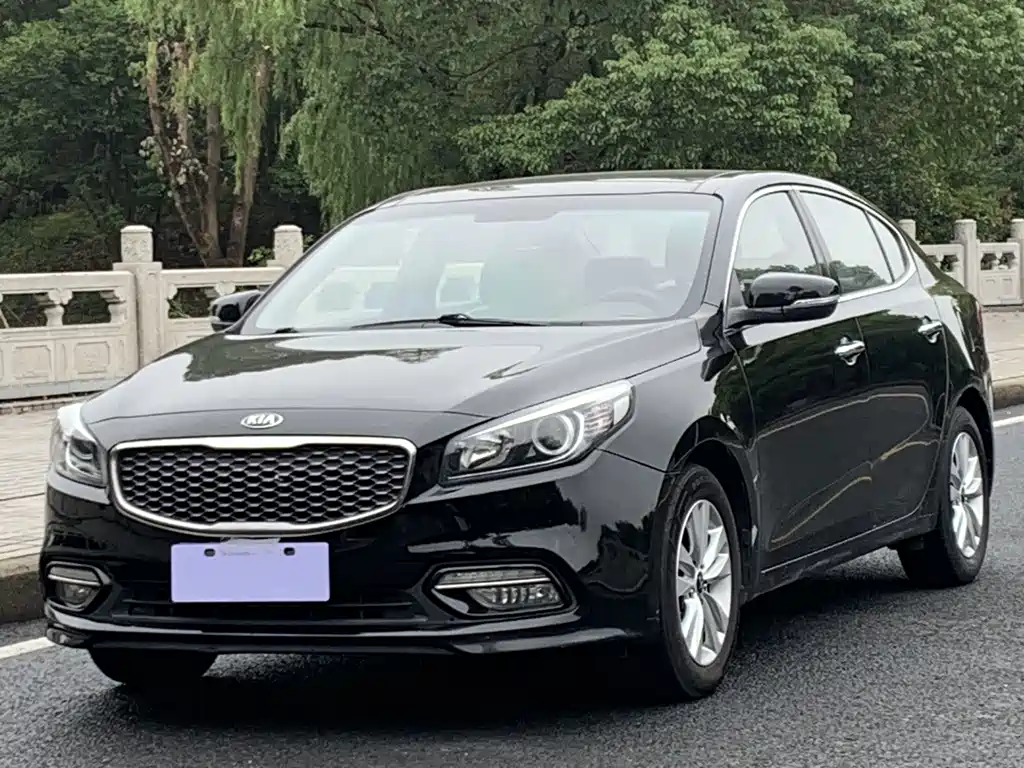 Kia K4