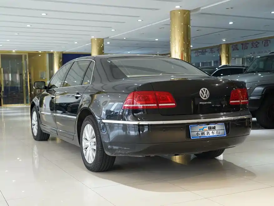Volkswagen Phaeton — миниатюра 14