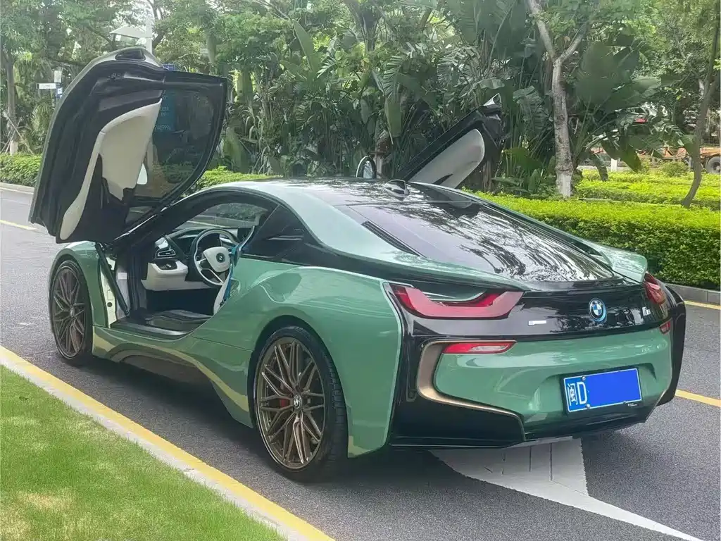 BMW i8 — миниатюра 5