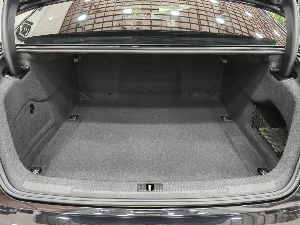 Audi A6L — миниатюра 20