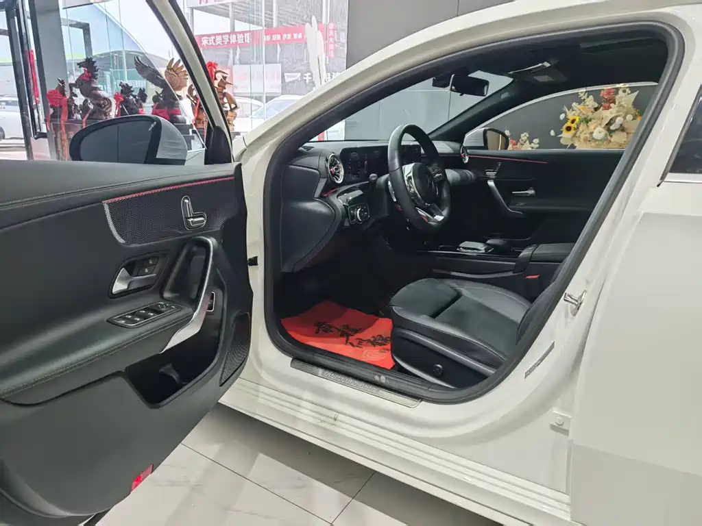 Mercedes-Benz A-Class A 2021 A 200 L Sport Fashion