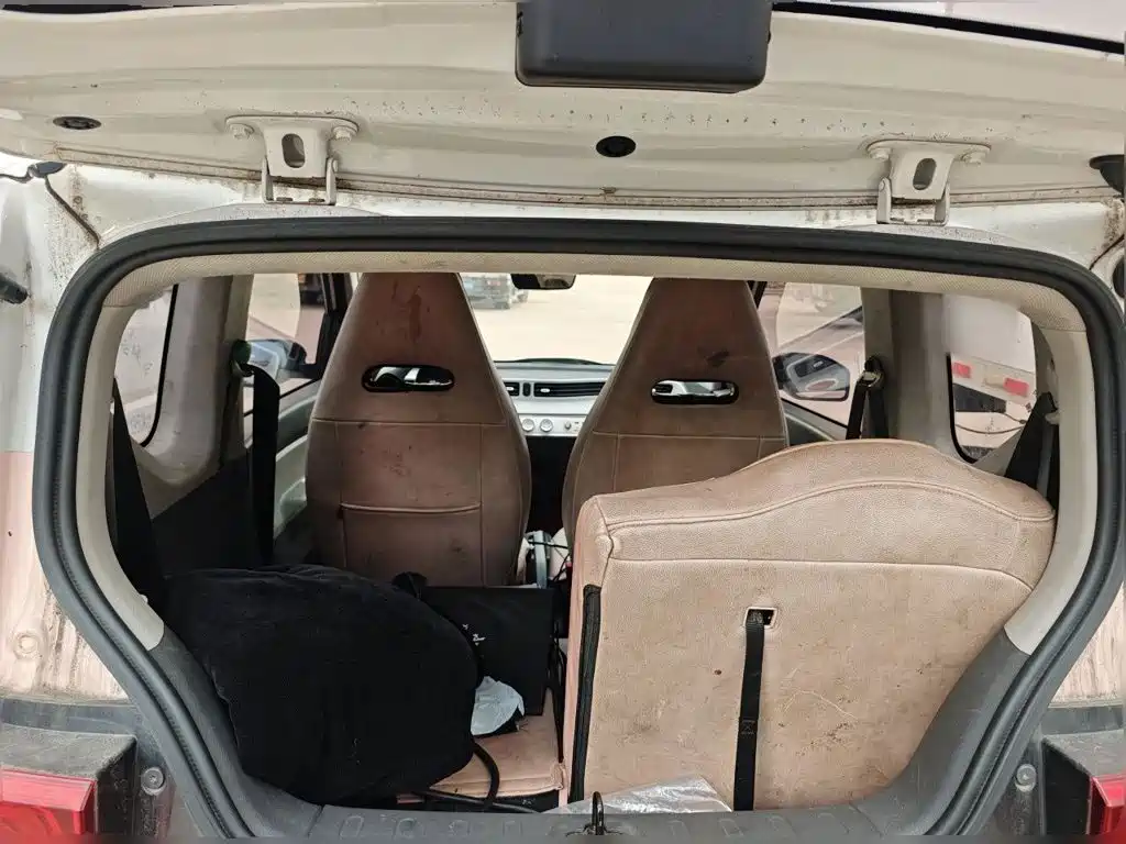 Wuling MINIEV — миниатюра 20