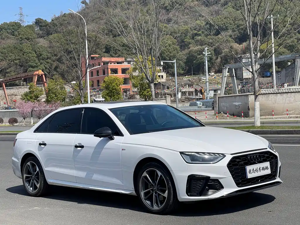 Audi A4L 2020