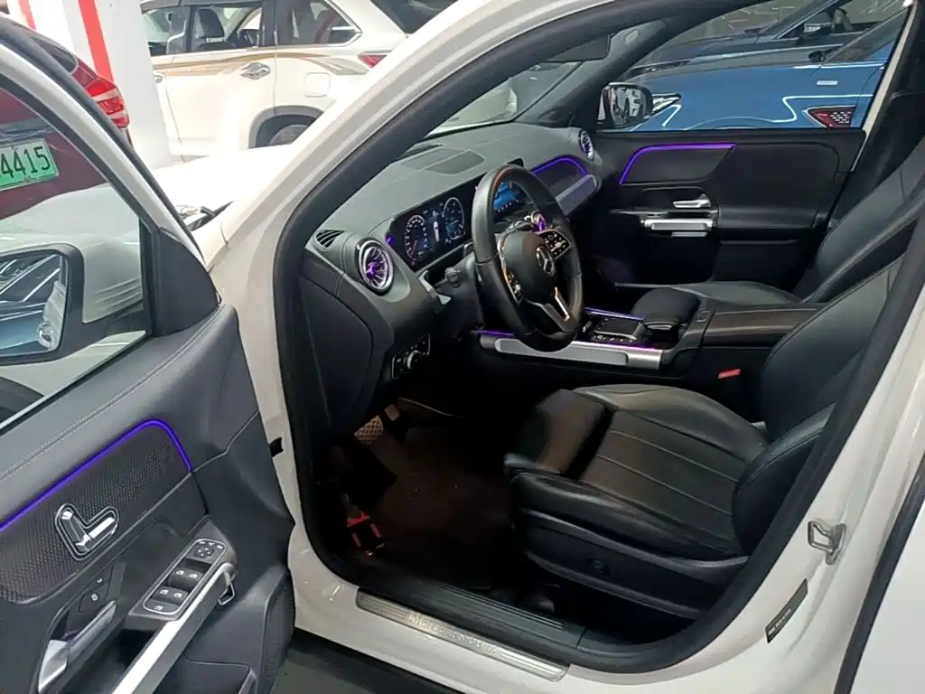 Mercedes-Benz GLB — миниатюра 16
