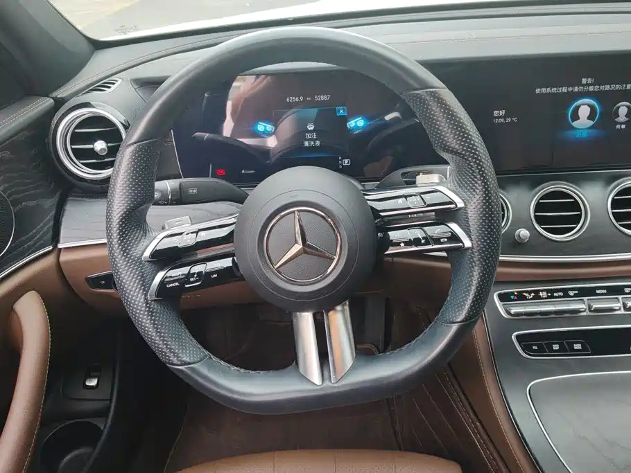Mercedes-Benz E-Class (Import) — миниатюра 15