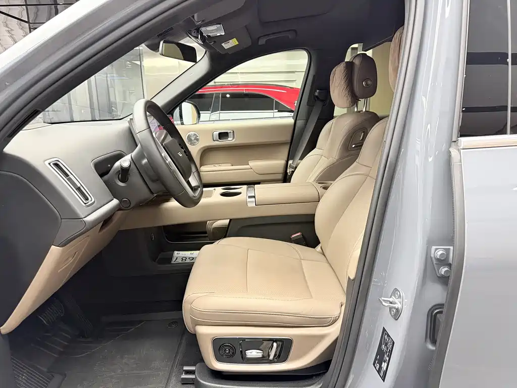 Li Auto Li L8 — миниатюра 5
