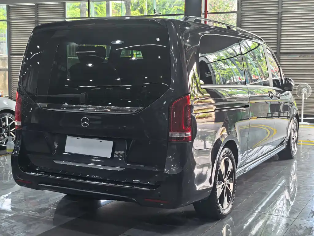 Mercedes-Benz V-Class — миниатюра 6