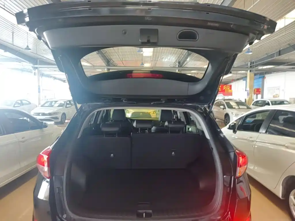 Hyundai Tucson — миниатюра 19