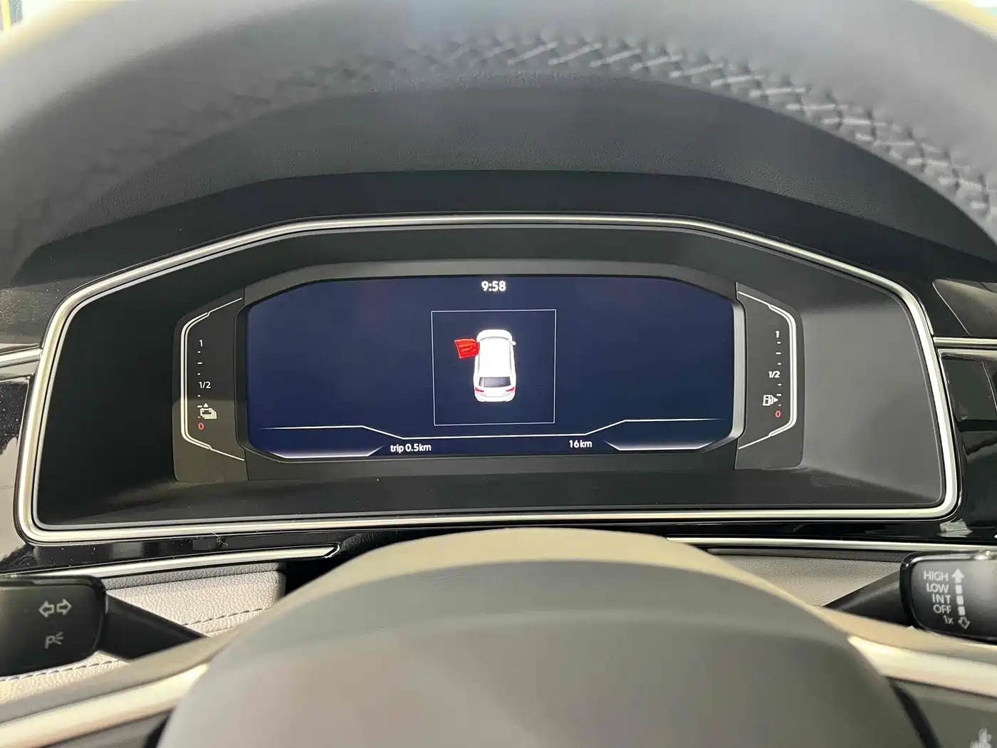 Volkswagen Tiguan L plug-in hybrid id 4546466 из Китая 10