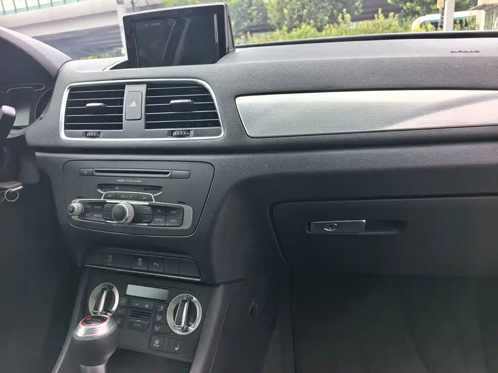 Audi Q3 — миниатюра 11