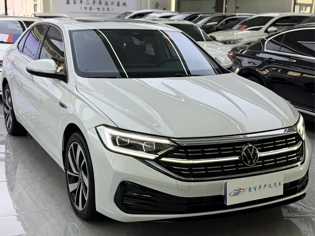 Volkswagen Sagitar — миниатюра 3