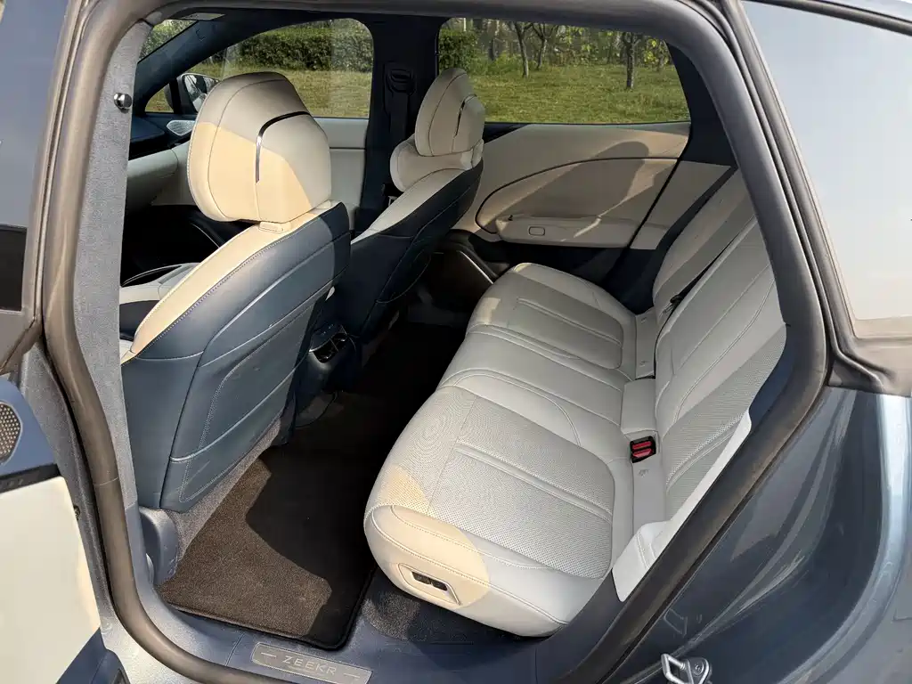 ZEEKR EXTREME KRYPTON 007