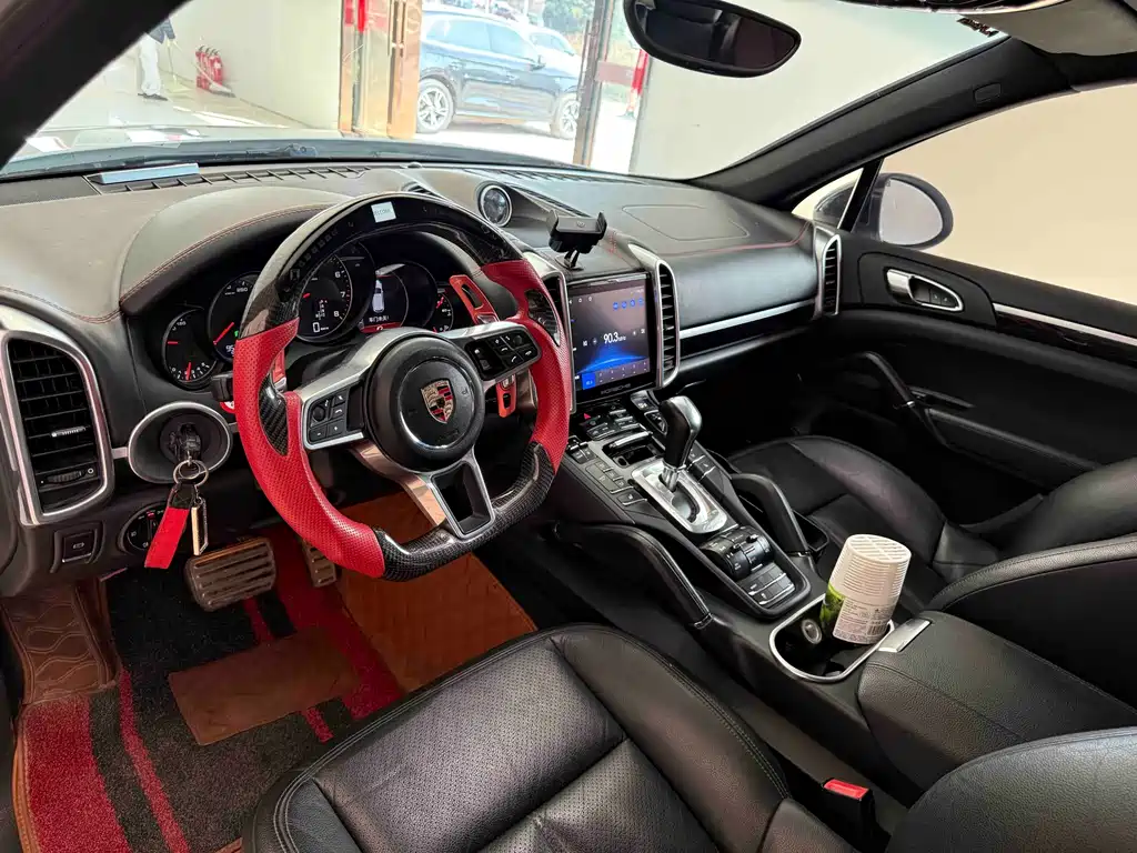 Porsche Cayenne 2014 Cayenne Platinum Edition 3.0T