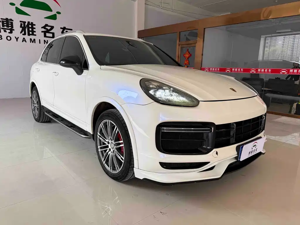 Porsche Cayenne 2014 Cayenne Platinum Edition 3.0T