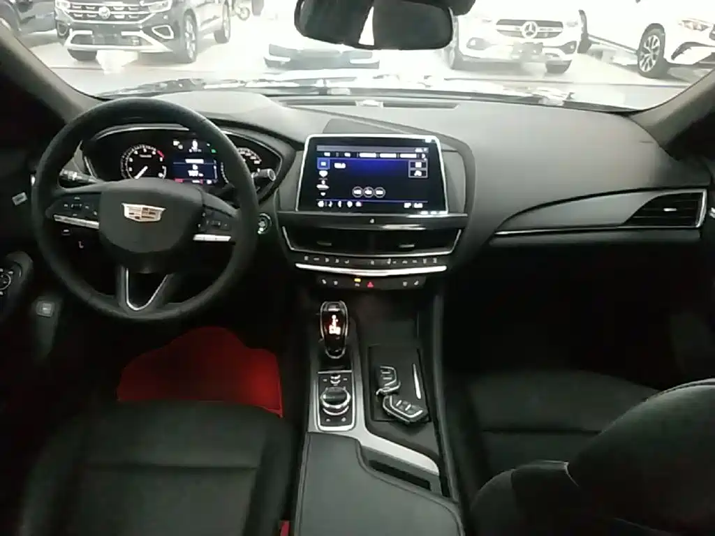 Cadillac CT5 — миниатюра 10