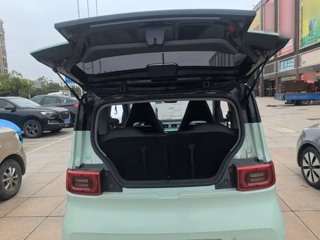 Wuling MINIEV — миниатюра 19