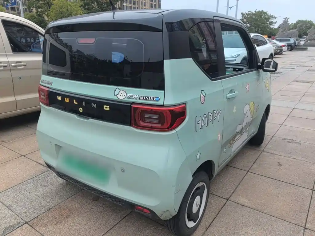 Wuling MINIEV — миниатюра 7
