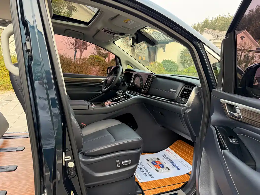 GAC Motor Trumpchi M8 — миниатюра 11