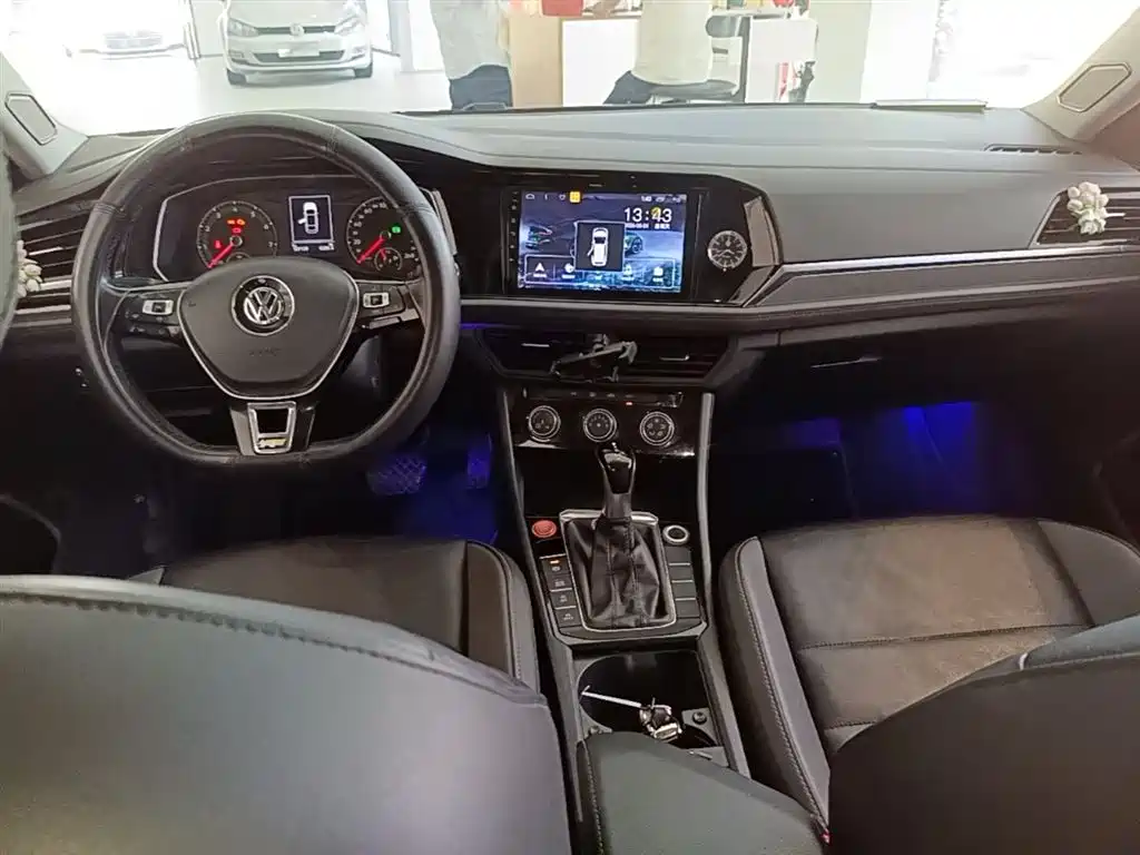 Volkswagen Sagitar 2019 200TSI DSG Comfort VI
