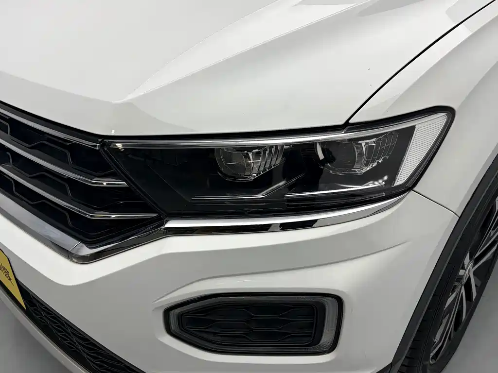 Volkswagen T-Roc — миниатюра 10